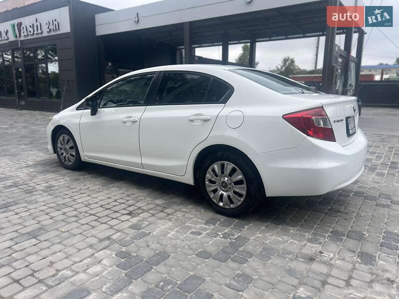 Седан Honda Civic 2012 в Тернополе