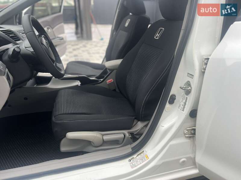 Седан Honda Civic 2012 в Тернополе