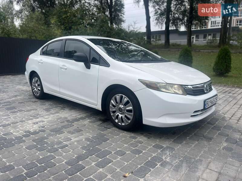 Седан Honda Civic 2012 в Тернополе
