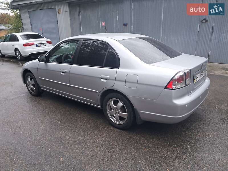 Седан Honda Civic 2003 в Ирпене