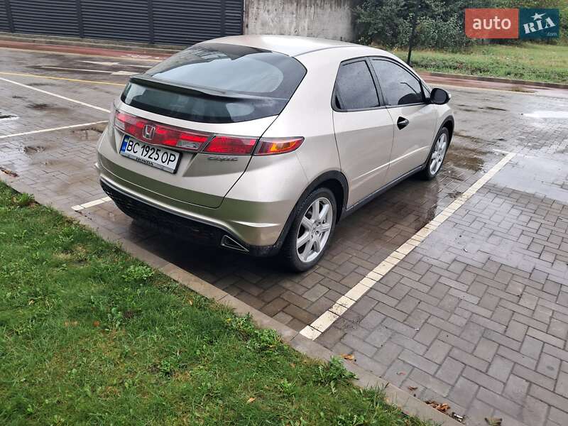 Хетчбек Honda Civic 2008 в Луцьку фото 6 Хетчбек Honda Civic 2008 в Луцьку