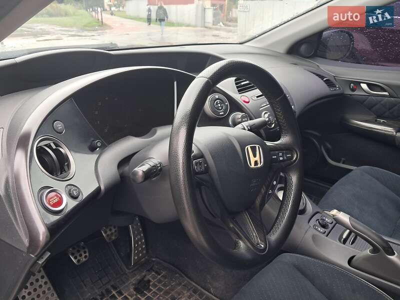Хетчбек Honda Civic 2008 в Луцьку фото 16 Хетчбек Honda Civic 2008 в Луцьку