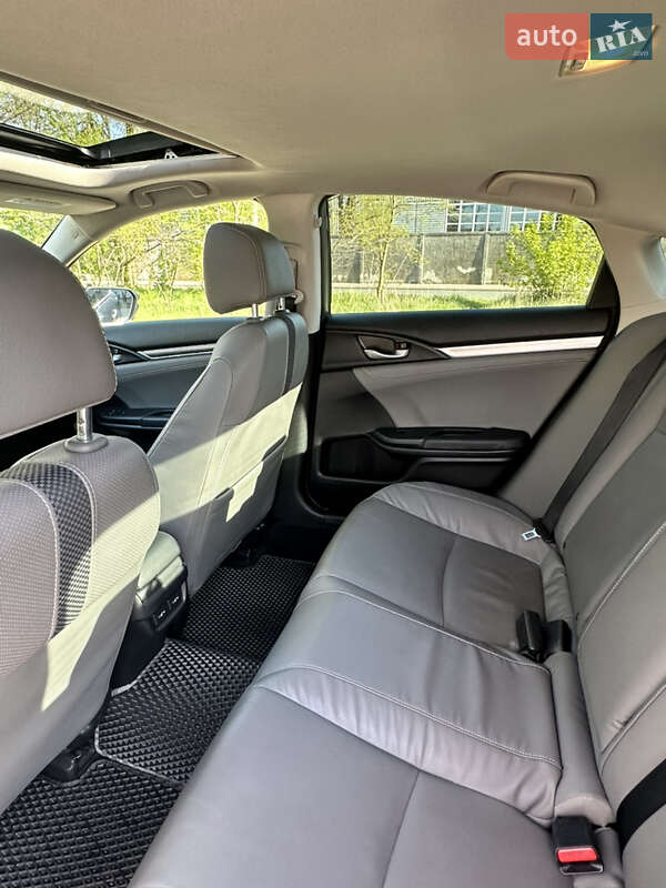Седан Honda Civic 2019 в Киеве