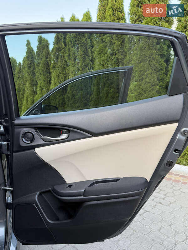 Хэтчбек Honda Civic 2017 в Трускавце