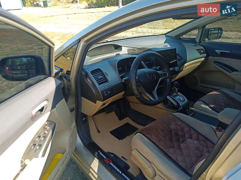 Седан Honda Civic 2008 в Лохвиці