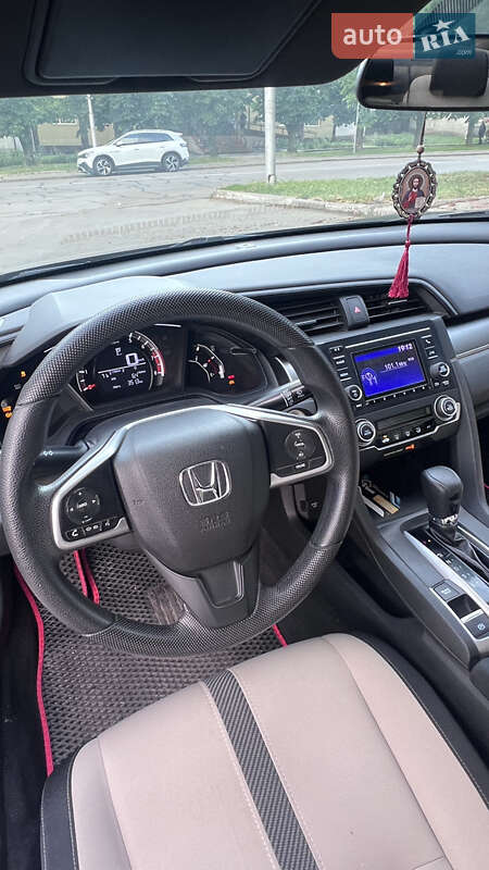 Купе Honda Civic 2016 в Покрове