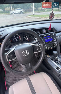 Купе Honda Civic 2016 в 