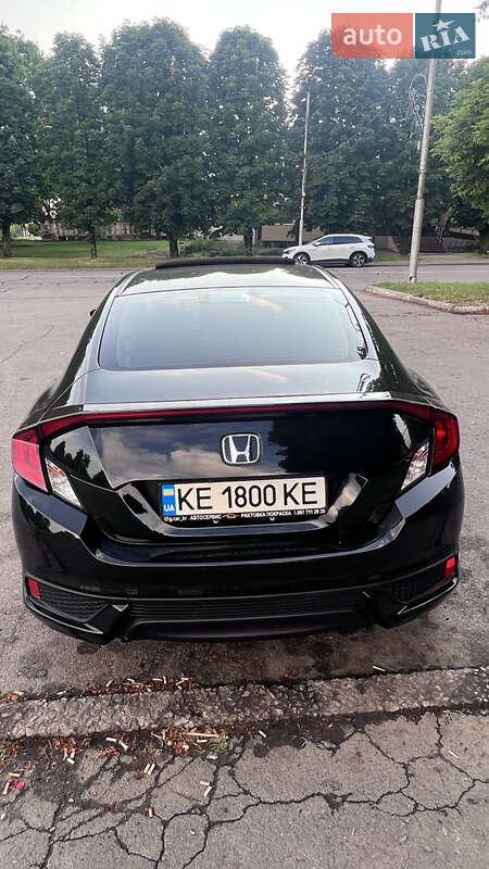 Купе Honda Civic 2016 в Покрове