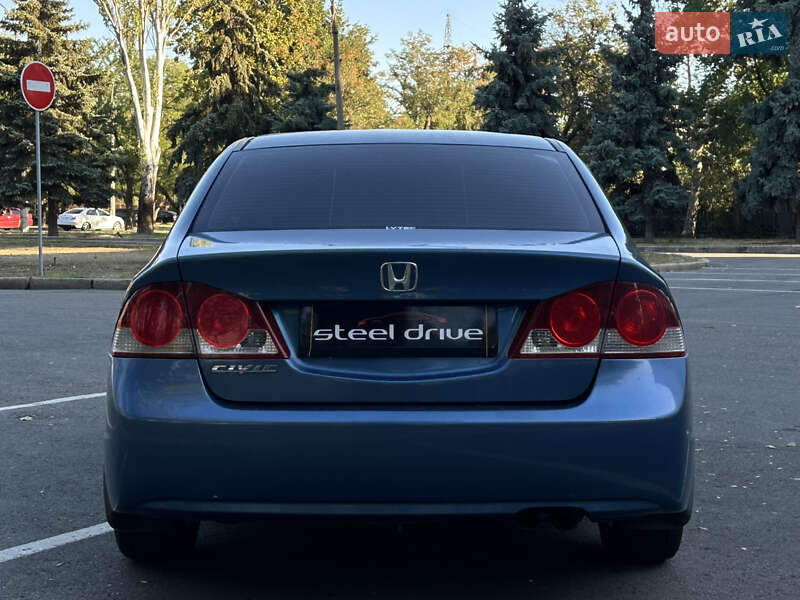 Седан Honda Civic 2006 в Николаеве