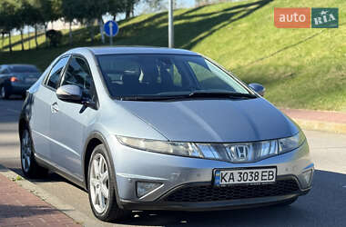 Хэтчбек Honda Civic 2008 в 