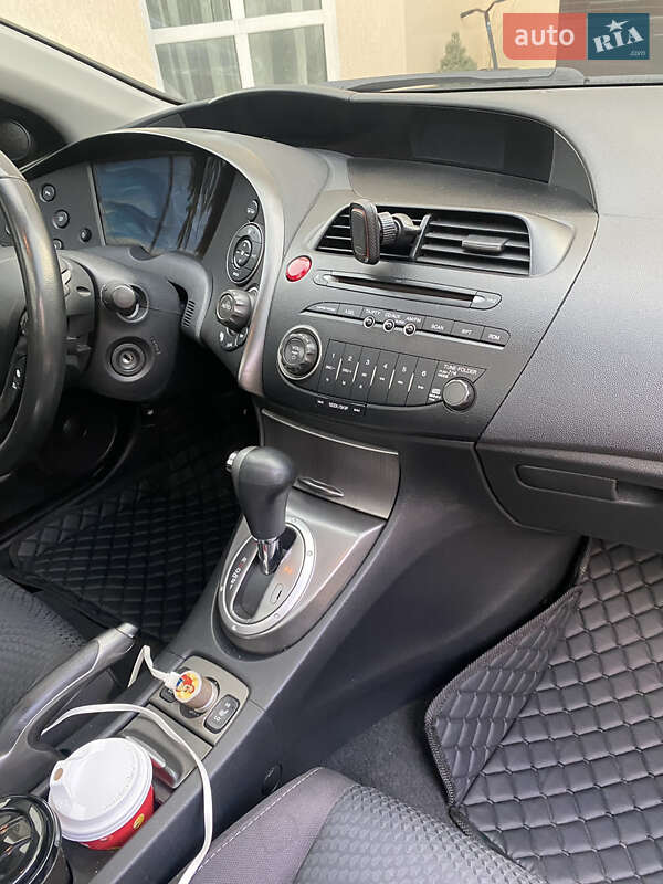Хэтчбек Honda Civic 2008 в Одессе