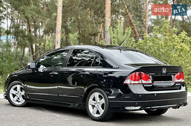 Седан Honda Civic 2010 в 