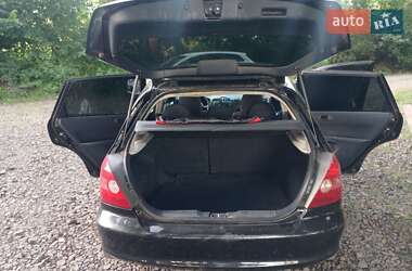 Хэтчбек Honda Civic 2001 в 