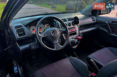 Хэтчбек Honda Civic 2004 в 