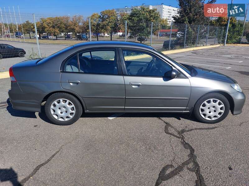 Седан Honda Civic 2004 в Запорожье