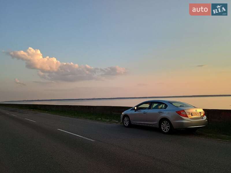 Седан Honda Civic 2012 в Киеве