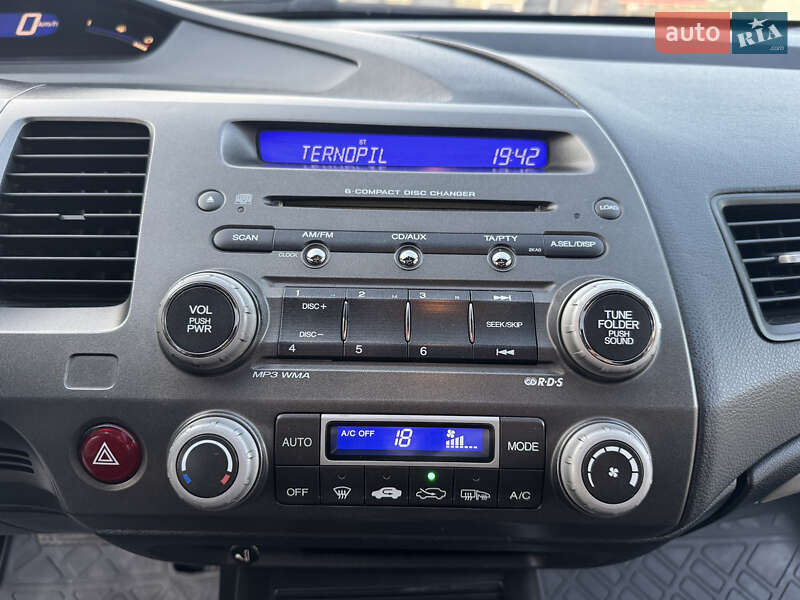 Седан Honda Civic 2006 в Тернополе