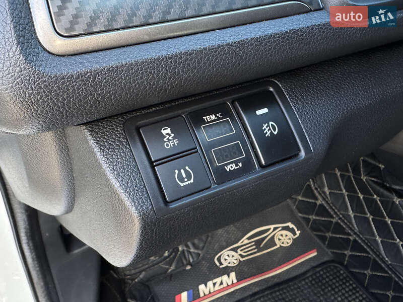 Хэтчбек Honda Civic 2016 в Киеве фото 25 Хэтчбек Honda Civic 2016 в Киеве