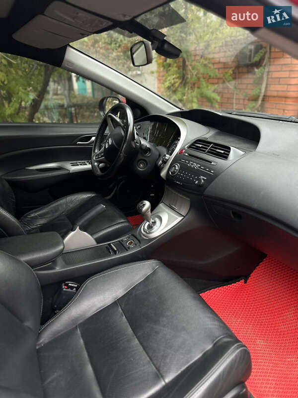 Хэтчбек Honda Civic 2008 в Николаеве фото 15 Хэтчбек Honda Civic 2008 в Николаеве