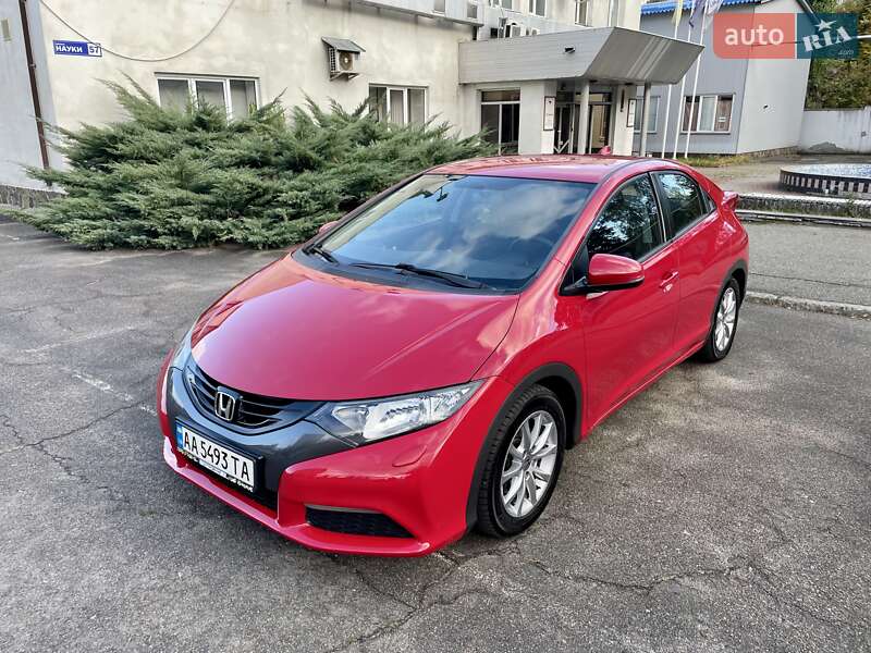 Хэтчбек Honda Civic 2013 в Киеве