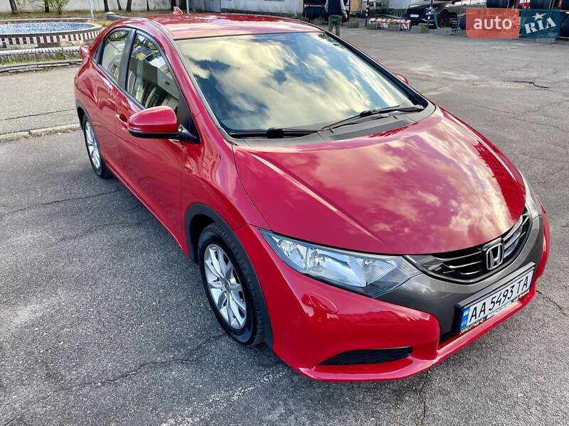 Хэтчбек Honda Civic 2013 в Киеве