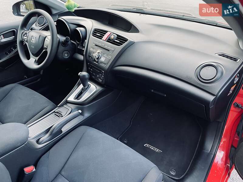 Хэтчбек Honda Civic 2013 в Киеве