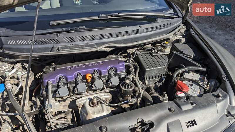 Седан Honda Civic 2006 в Львові