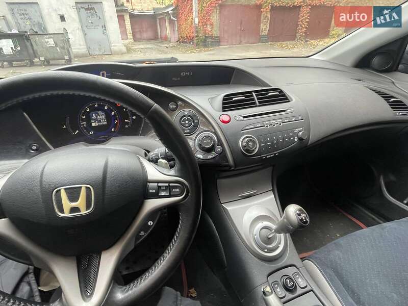 Хэтчбек Honda Civic 2008 в Киеве