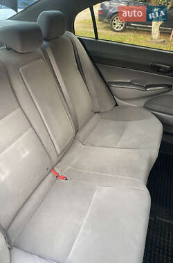 Седан Honda Civic 2007 в  фото 20 Седан Honda Civic 2007 в