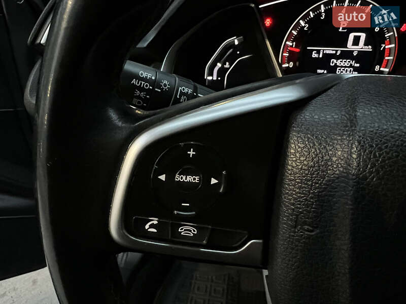 Седан Honda Civic 2018 в Киеве