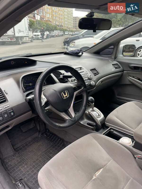 Седан Honda Civic 2008 в Софиевской Борщаговке