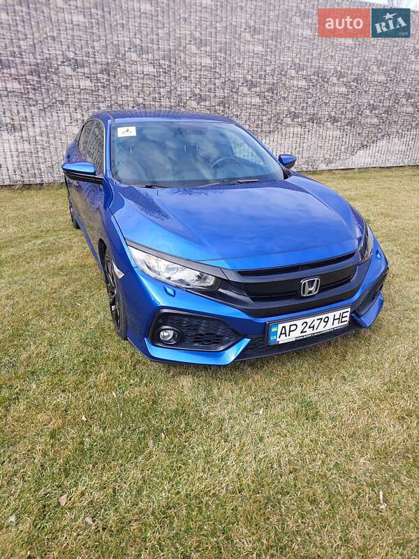 Хетчбек Honda Civic 2018 в Запоріжжі
