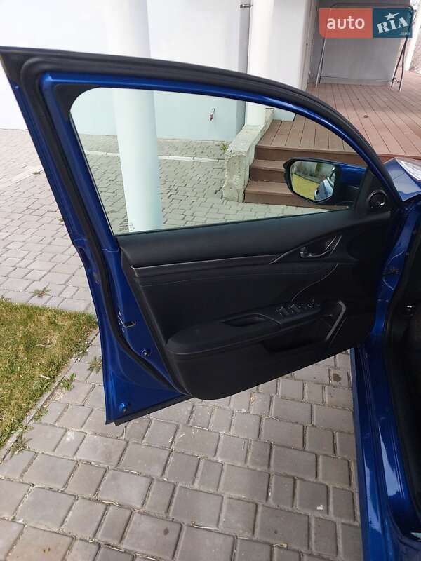 Хетчбек Honda Civic 2018 в Запоріжжі