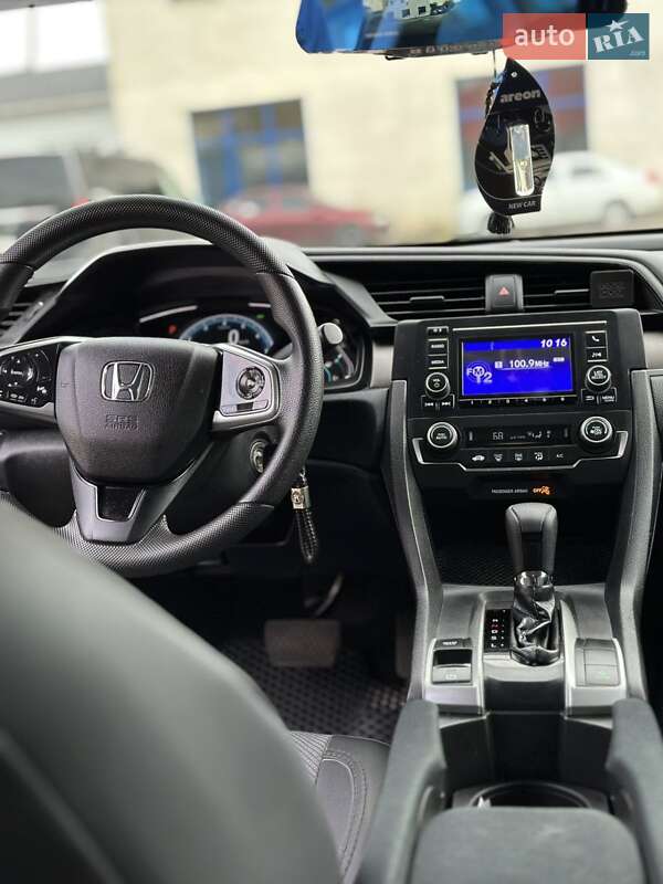 Седан Honda Civic 2019 в Івано-Франківську