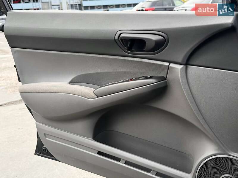 Седан Honda Civic 2007 в Киеве фото 33 Седан Honda Civic 2007 в Киеве
