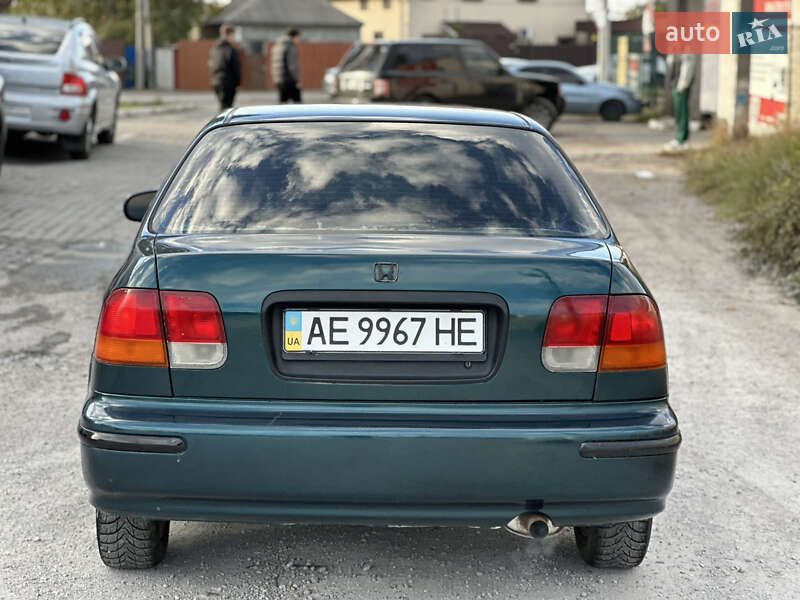Седан Honda Civic 1997 в Дніпрі