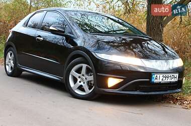 Хэтчбек Honda Civic 2006 в 