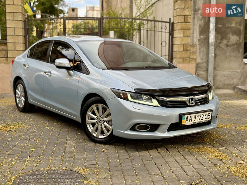 Седан Honda Civic 2012 в Киеве фото 2 Седан Honda Civic 2012 в Киеве