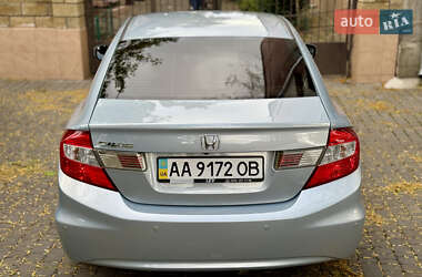 Седан Honda Civic 2012 в  фото 11 Седан Honda Civic 2012 в