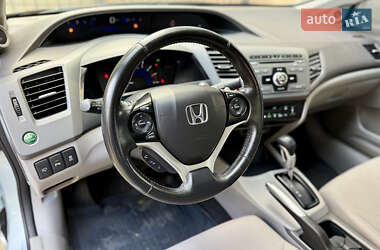 Седан Honda Civic 2012 в  фото 28 Седан Honda Civic 2012 в