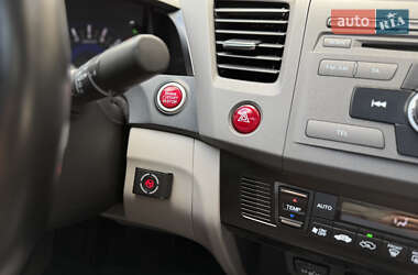Седан Honda Civic 2012 в  фото 44 Седан Honda Civic 2012 в