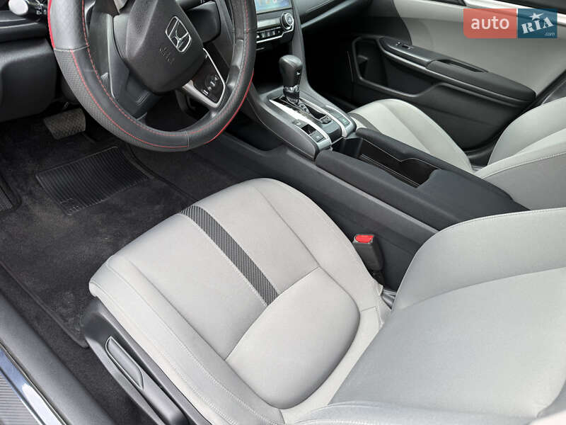 Седан Honda Civic 2016 в Львове фото 11 Седан Honda Civic 2016 в Львове