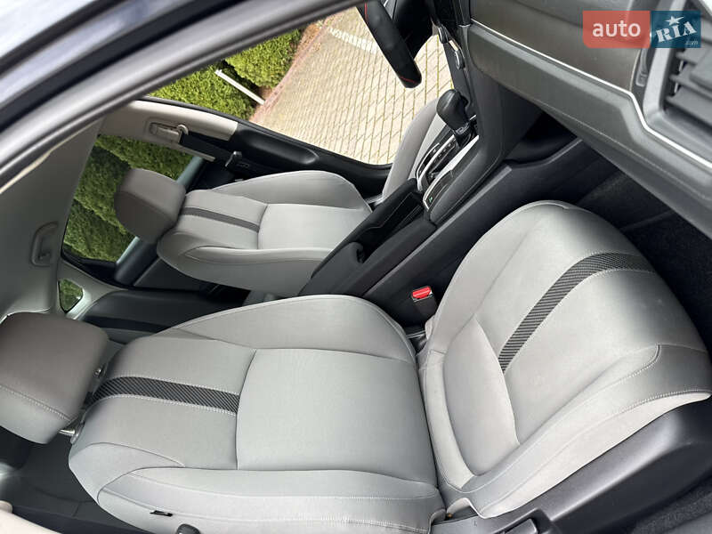 Седан Honda Civic 2016 в Львове фото 39 Седан Honda Civic 2016 в Львове