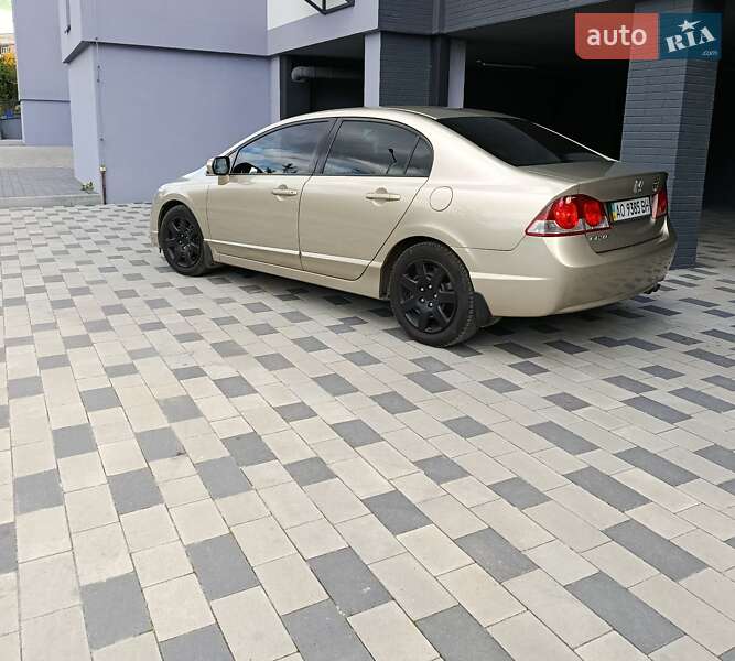 Седан Honda Civic 2008 в Мукачево
