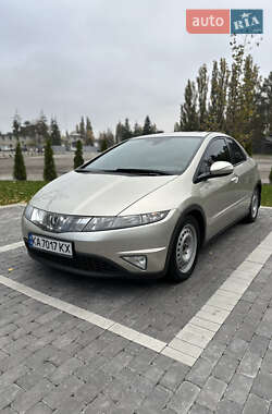 Хэтчбек Honda Civic 2008 в Киеве
