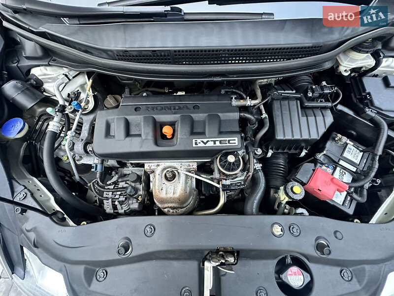 Хетчбек Honda Civic 2008 в Києві фото 25 Хетчбек Honda Civic 2008 в Києві