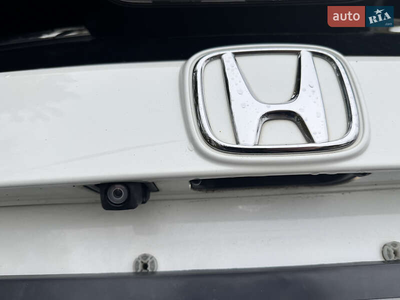 Хэтчбек Honda Civic 2017 в Киеве фото 13 Хэтчбек Honda Civic 2017 в Киеве