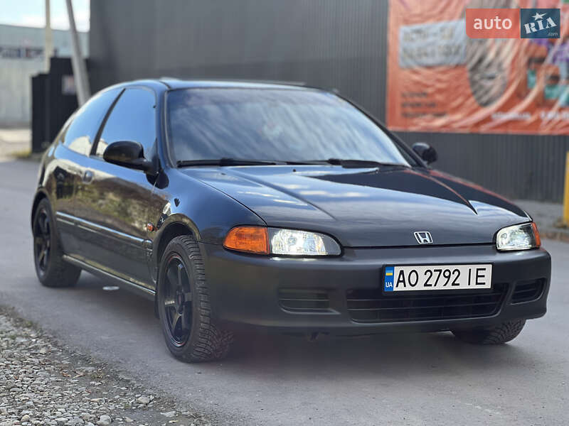 Хэтчбек Honda Civic 1995 в Ивано-Франковске фото 3 Хэтчбек Honda Civic 1995 в Ивано-Франковске