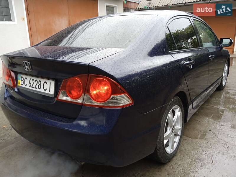Седан Honda Civic 2007 в Радехові