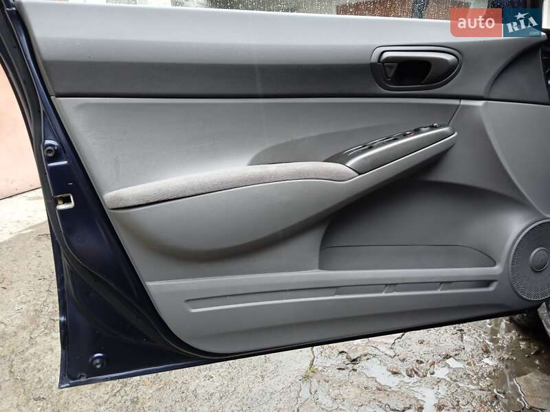 Седан Honda Civic 2007 в Радехові